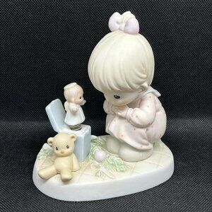 Precious Moments "Just Poppin' In To Say Halo" figurine